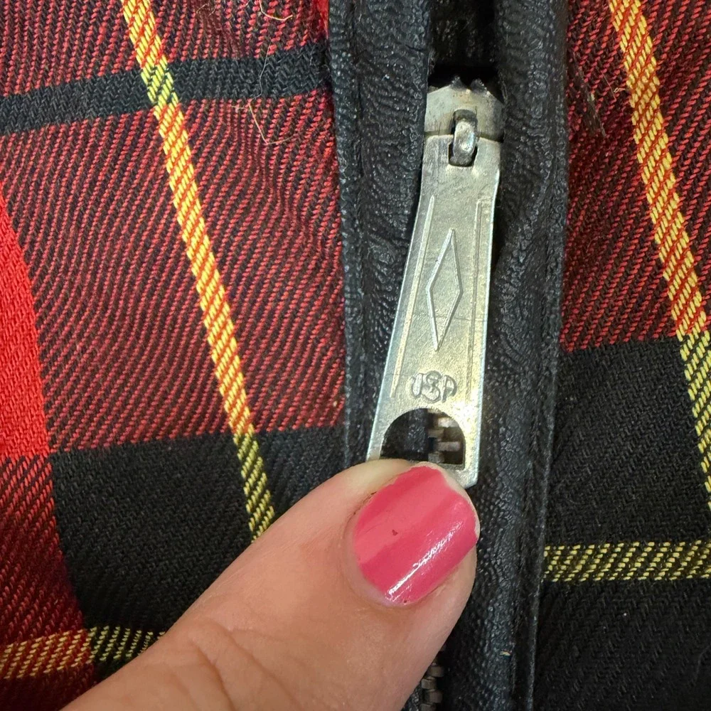 Vintage Red Plaid Tartan Garment Bag Suit Carrier Travel Luggage USA Zipper